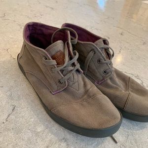 High top Toms